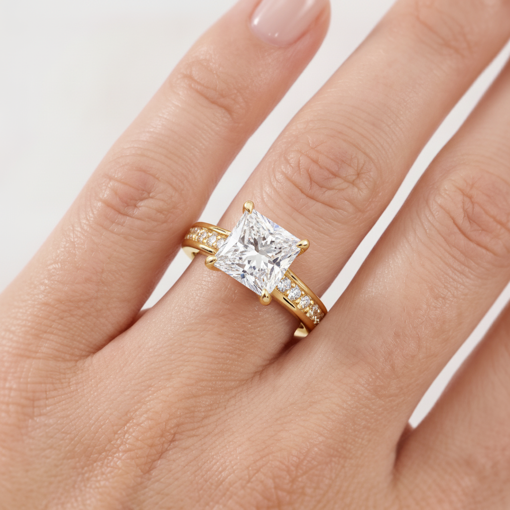 _lifestyle_image@SKU:R0323-NADP03000004Y #metal_14k-yellow-gold+origin_lab-grown+quality_ef-vs2+