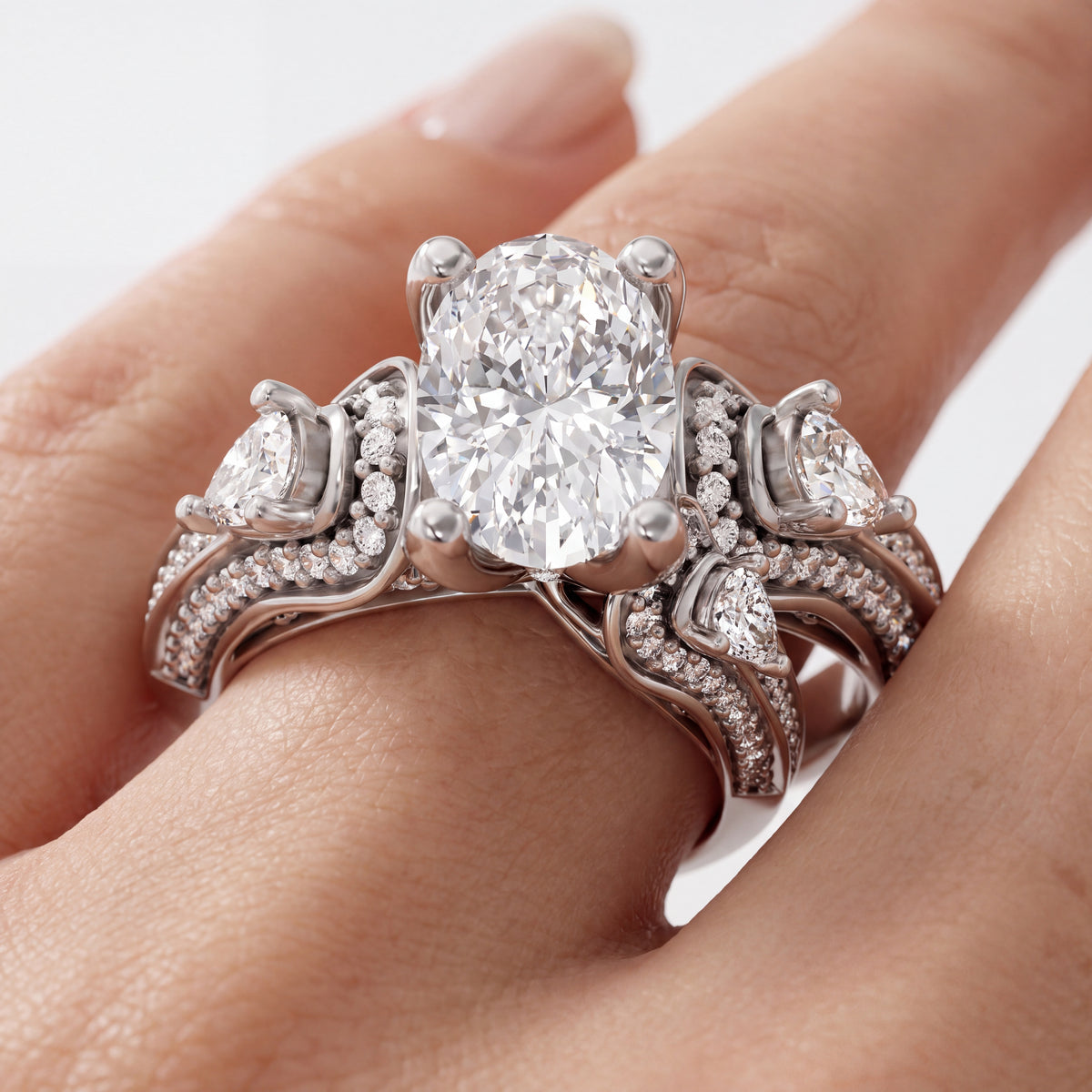 _lifestyle_image@SKU:R0328-NADO0100000PL #metal_platinum+origin_lab-grown+quality_ef-vs2+