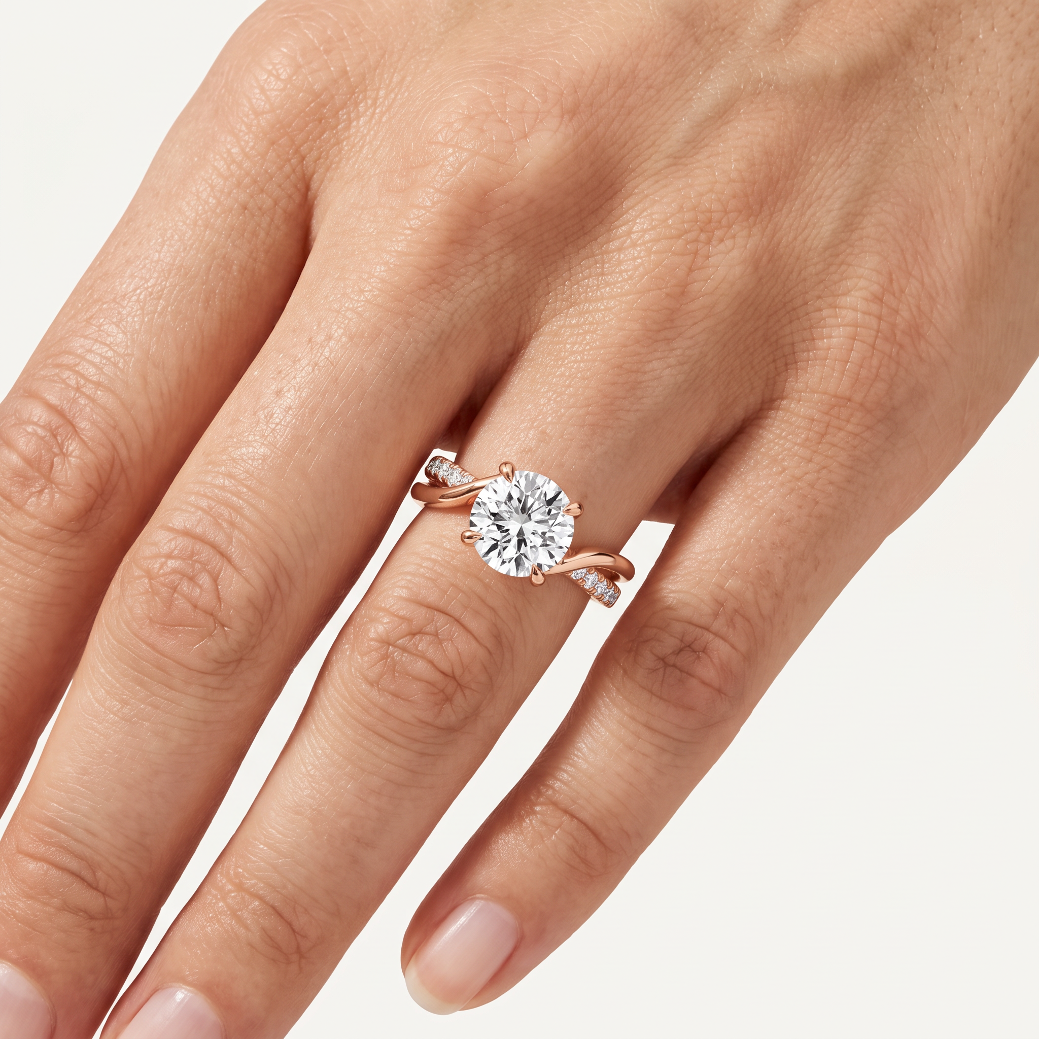 _lifestyle_image@SKU:R0329-NADR02000004P #metal_14k-rose-gold+origin_lab-grown+quality_ef-vs2+