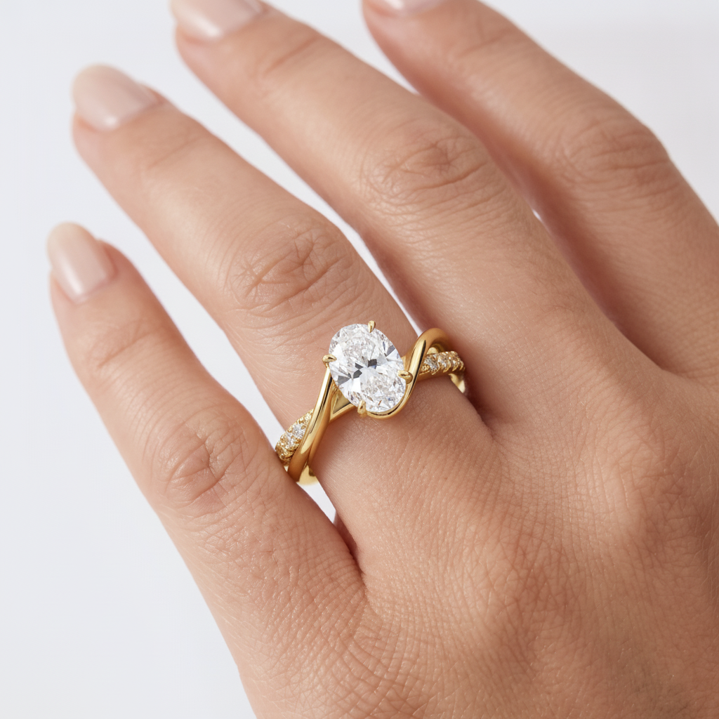 _lifestyle_image@SKU:R0329-NADO01000004Y #metal_14k-yellow-gold+origin_lab-grown+quality_ef-vs2+
