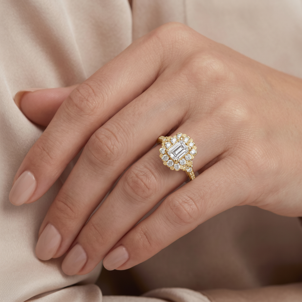 _lifestyle_image@SKU:R1108-NADE01000004Y #metal_14k-yellow-gold+origin_lab-grown+quality_ef-vs2+