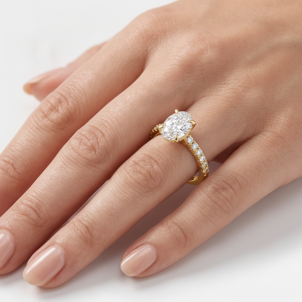 _lifestyle_image@SKU:R1930-LGDO02000004Y #metal_14k-yellow-gold+origin_lab-grown+quality_ef-vs2+