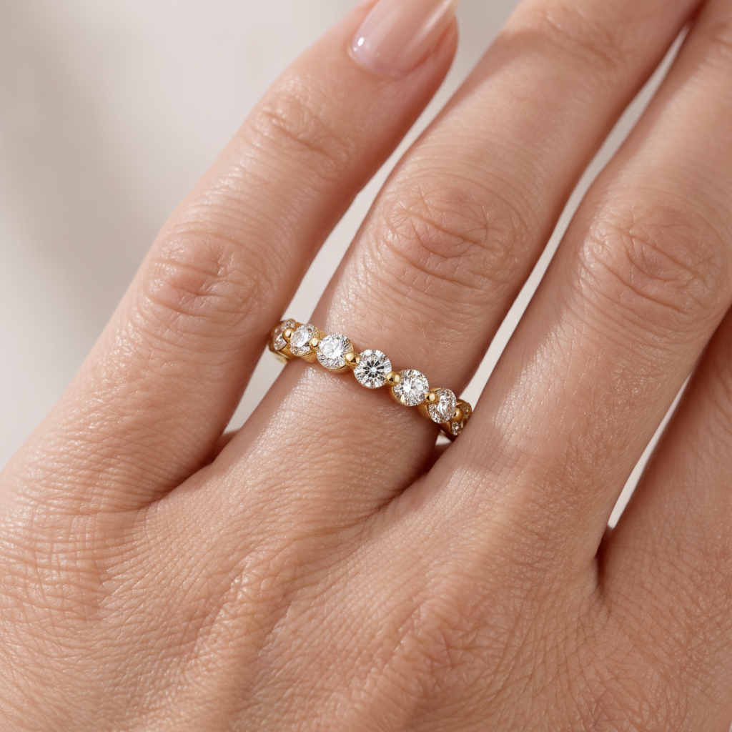 _lifestyle_image@SKU:R3059-NADR01000004Y #metal_14k-yellow-gold+origin_lab-grown+quality_ef-vs2+