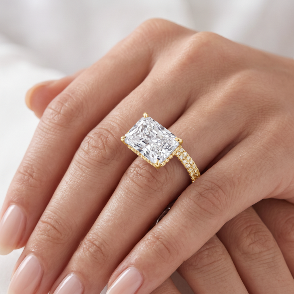 _lifestyle_image@SKU:R4678-NADT05000004Y #metal_14k-yellow-gold+origin_lab-grown+quality_ef-vs2+