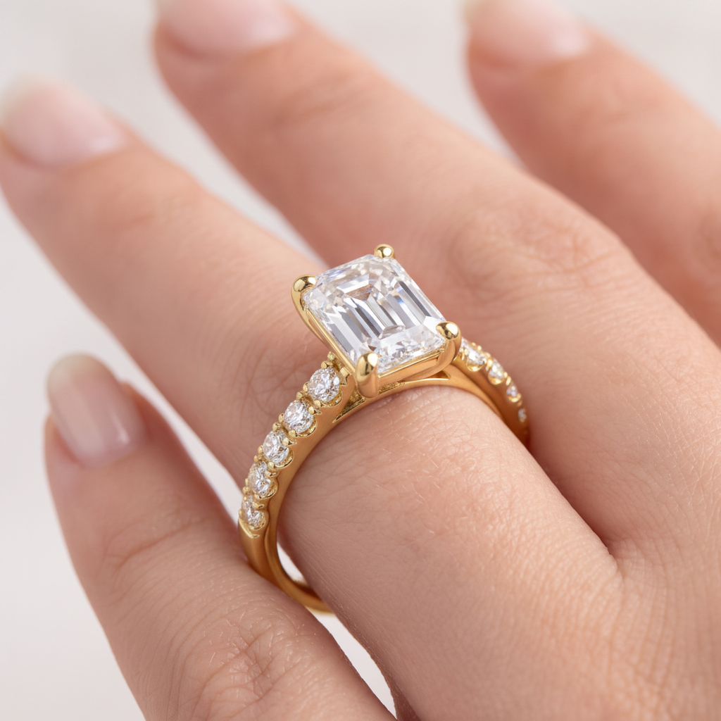 _lifestyle_image@SKU:R5118-LADE01000004Y #metal_10k-yellow-gold+origin_lab-grown+diamond-quality_g-si+