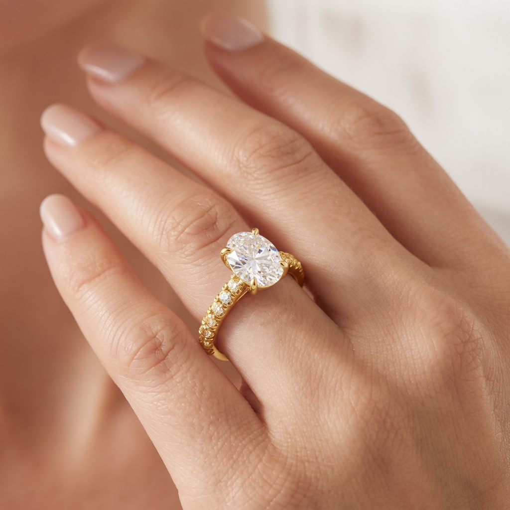 _lifestyle_image@SKU:R5118-NADO01000004Y #metal_14k-yellow-gold+origin_lab-grown+quality_ef-vs2+
