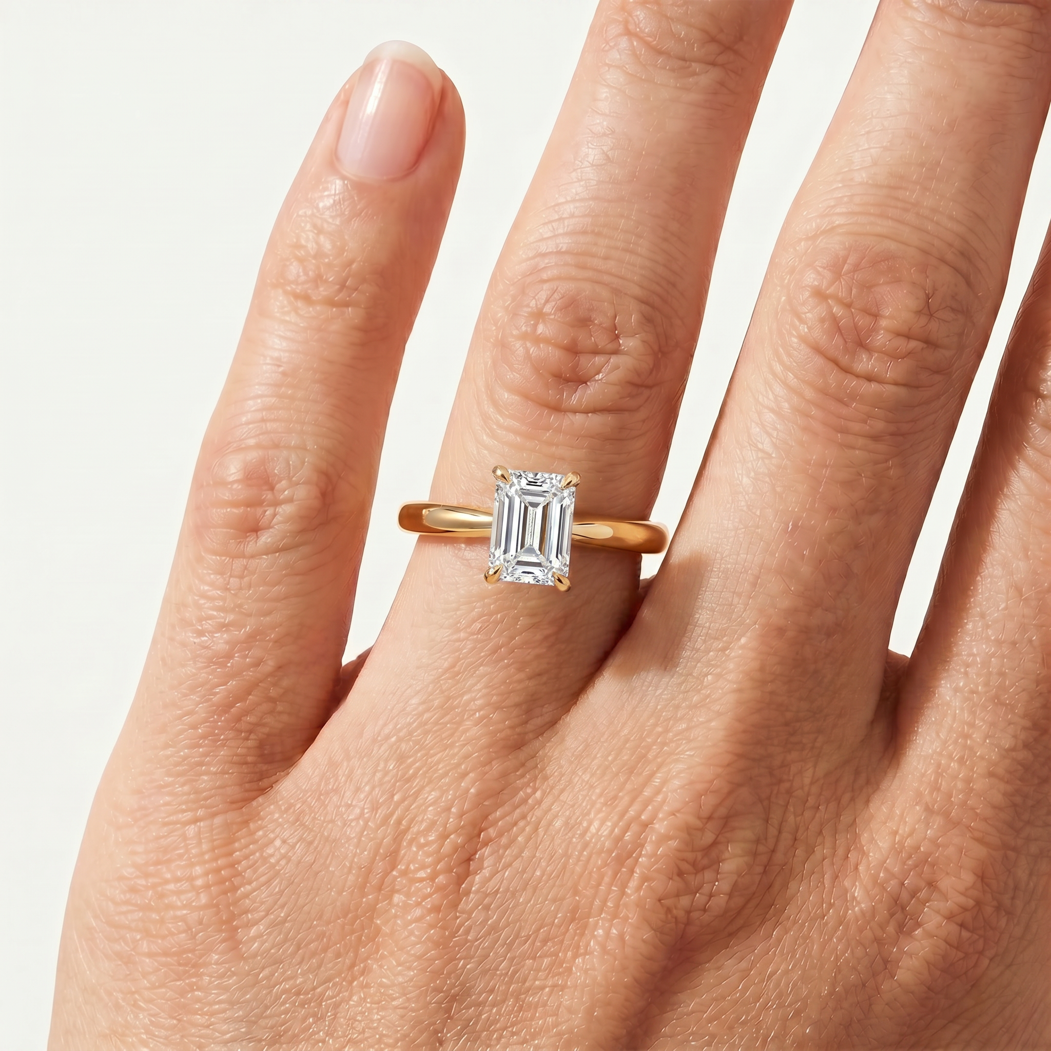 _lifestyle_image@SKU:R5314-NADE01000004Y #metal_14k-yellow-gold+origin_lab-grown+quality_ef-vs2+