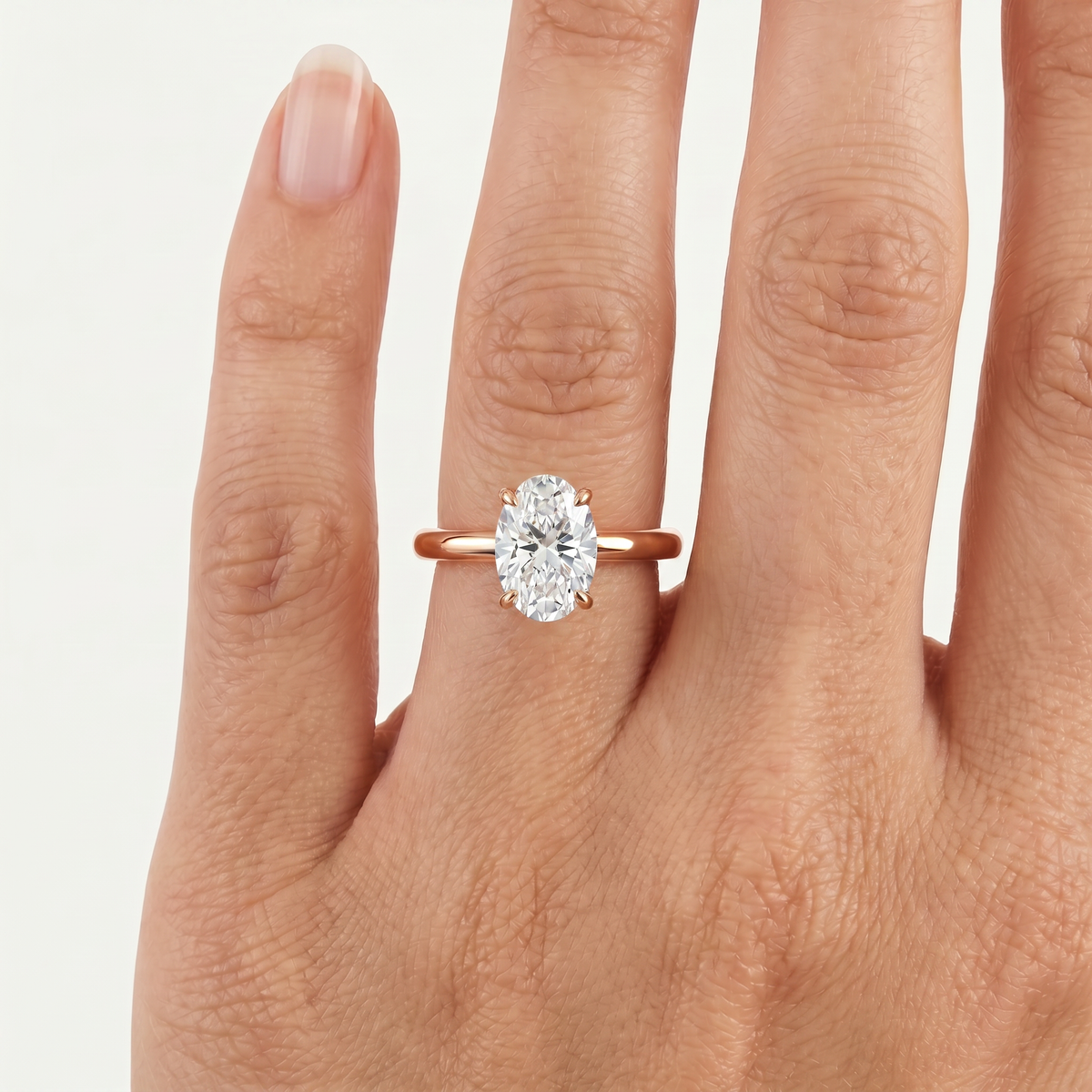 _lifestyle_image@SKU:R5314-LADO03000004P #metal_10k-rose-gold+origin_lab-grown+quality_g-si