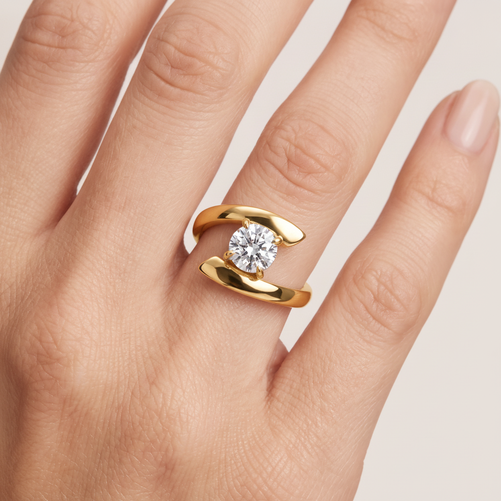 _lifestyle_image@SKU:R5845-LADR0100000DY #metal_14k-yellow-gold-vermeil+origin_lab-grown+quality_g-si