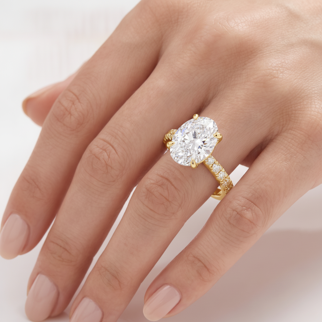 _lifestyle_image@SKU:R7847-NADO02000004Y #metal_14k-yellow-gold+origin_lab-grown+quality_ef-vs2+