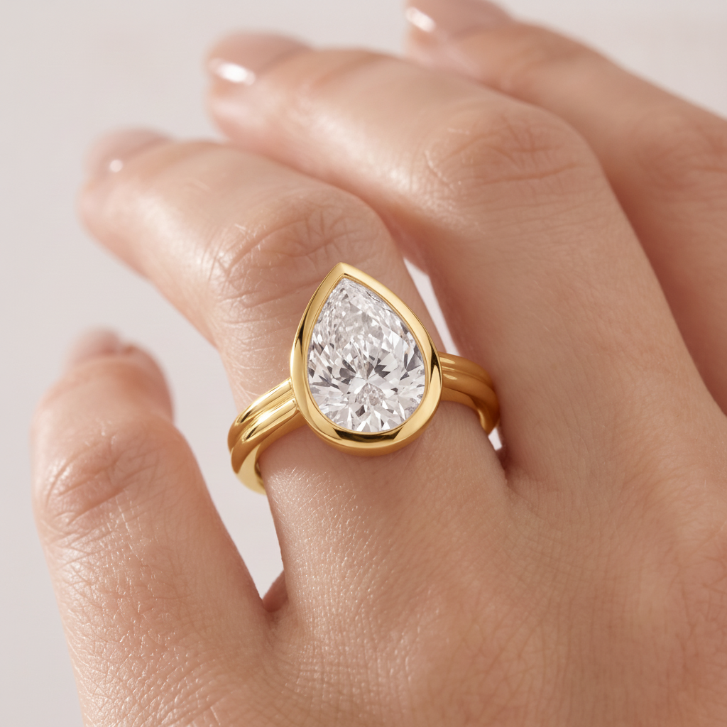 _lifestyle_image@SKU:R9280-LADD02000004Y #metal_10k-yellow-gold+origin_lab-grown+quality_g-si
