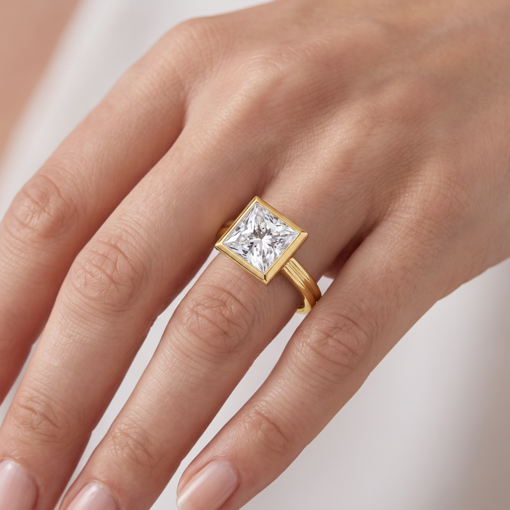 _lifestyle_image@SKU:R9280-LADP03000004Y #metal_10k-yellow-gold+origin_lab-grown+quality_g-si