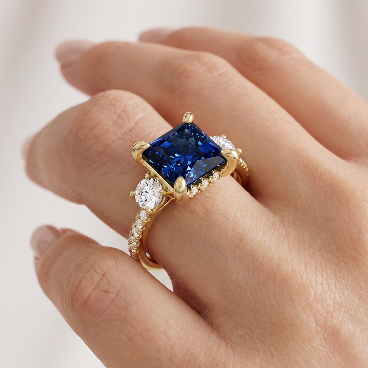 _lifestyle_image@SKU:RG115-NCSP03000004Y #metal_14k-yellow-gold+origin_lab-created