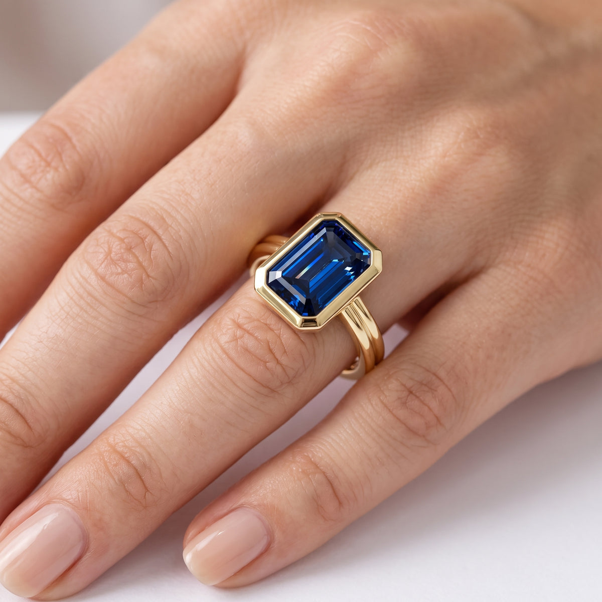 _lifestyle_image@SKU:RG280-NCSE03000004Y #metal_14k-yellow-gold+origin_lab-created