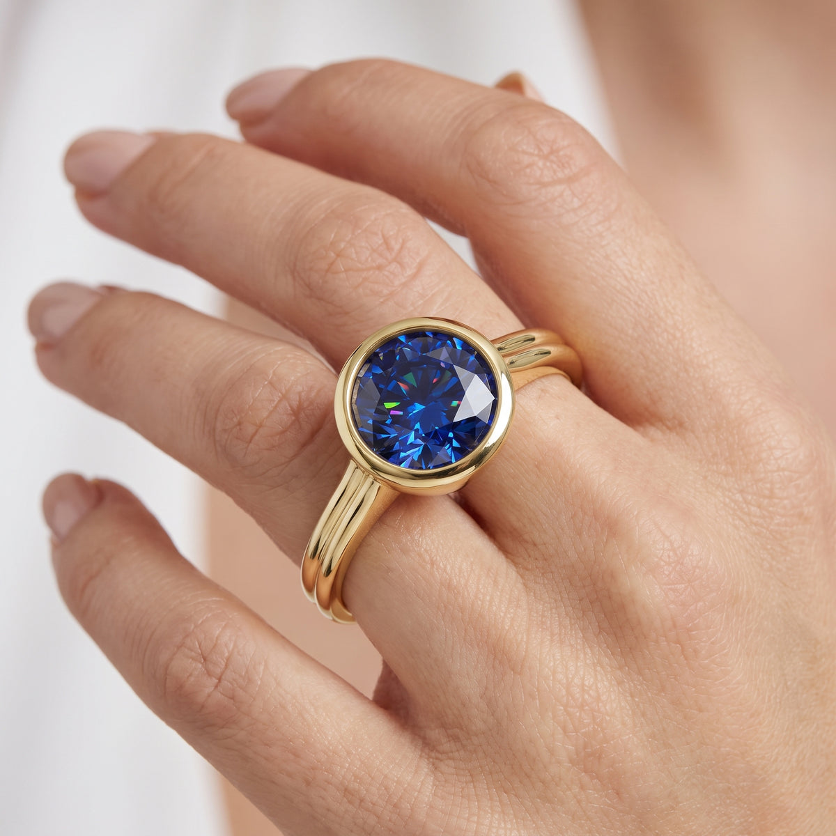 _lifestyle_image@SKU:RG280-NCSR03000004Y #metal_14k-yellow-gold+origin_lab-created