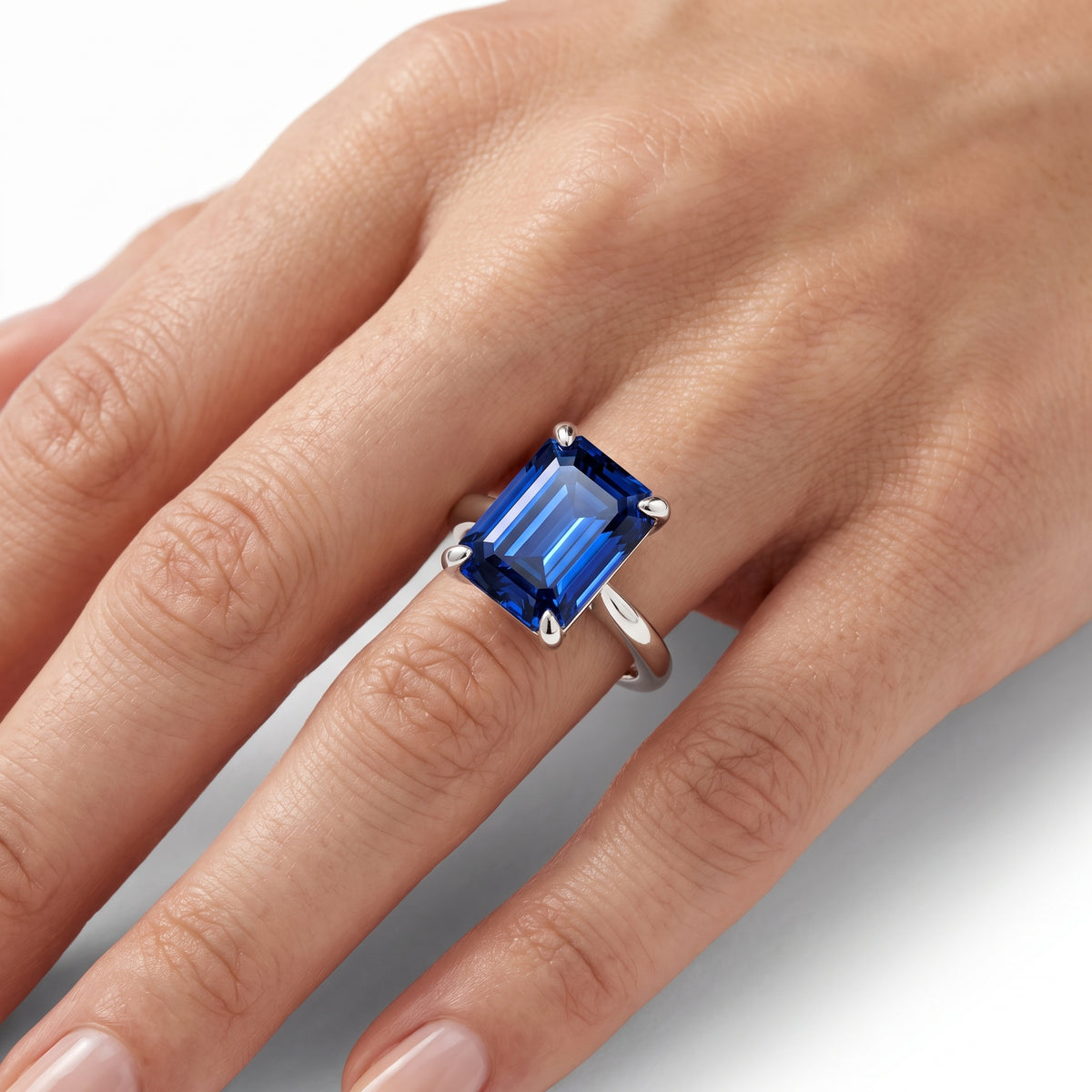 _lifestyle_image@SKU:RG314-NCSE0300000PL #metal_platinum+origin_lab-created
