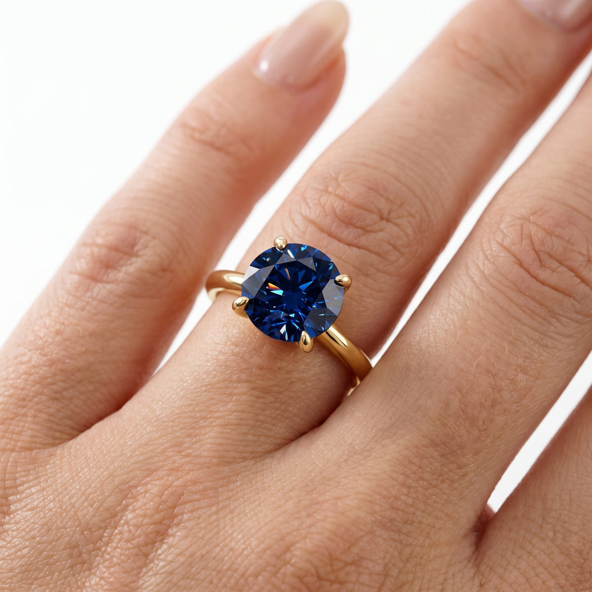 _lifestyle_image@SKU:RG314-NCSR02000004Y #metal_14k-yellow-gold+origin_lab-created