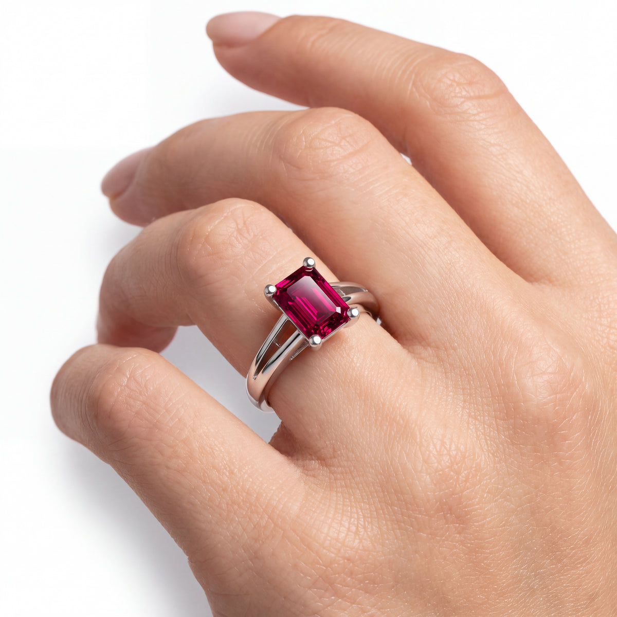 _lifestyle_image@SKU:RG464-LCRE01000004W #metal_10k-white-gold+origin_lab-created