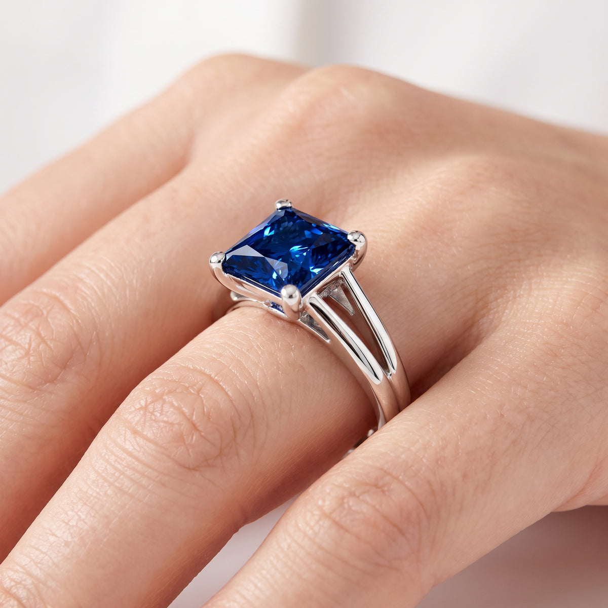 _lifestyle_image@SKU:RG464-LCSP0400000DW #metal_silver+origin_lab-created