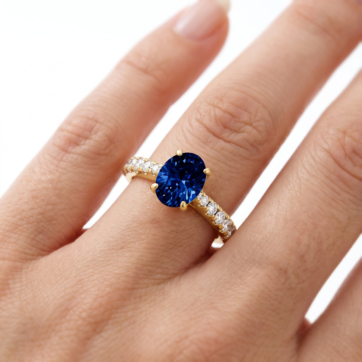 _lifestyle_image@SKU:RG847-NCSO01000004Y #metal_14k-yellow-gold+origin_lab-created