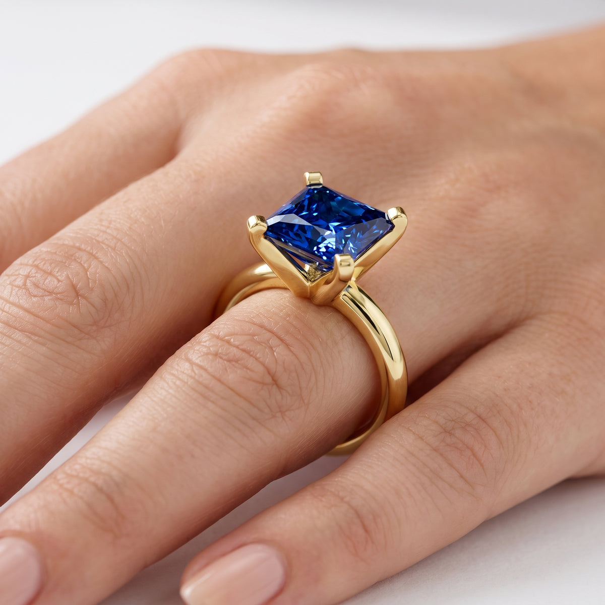 _lifestyle_image@SKU:RG952-NCSP03000004Y #metal_14k-yellow-gold+origin_lab-created