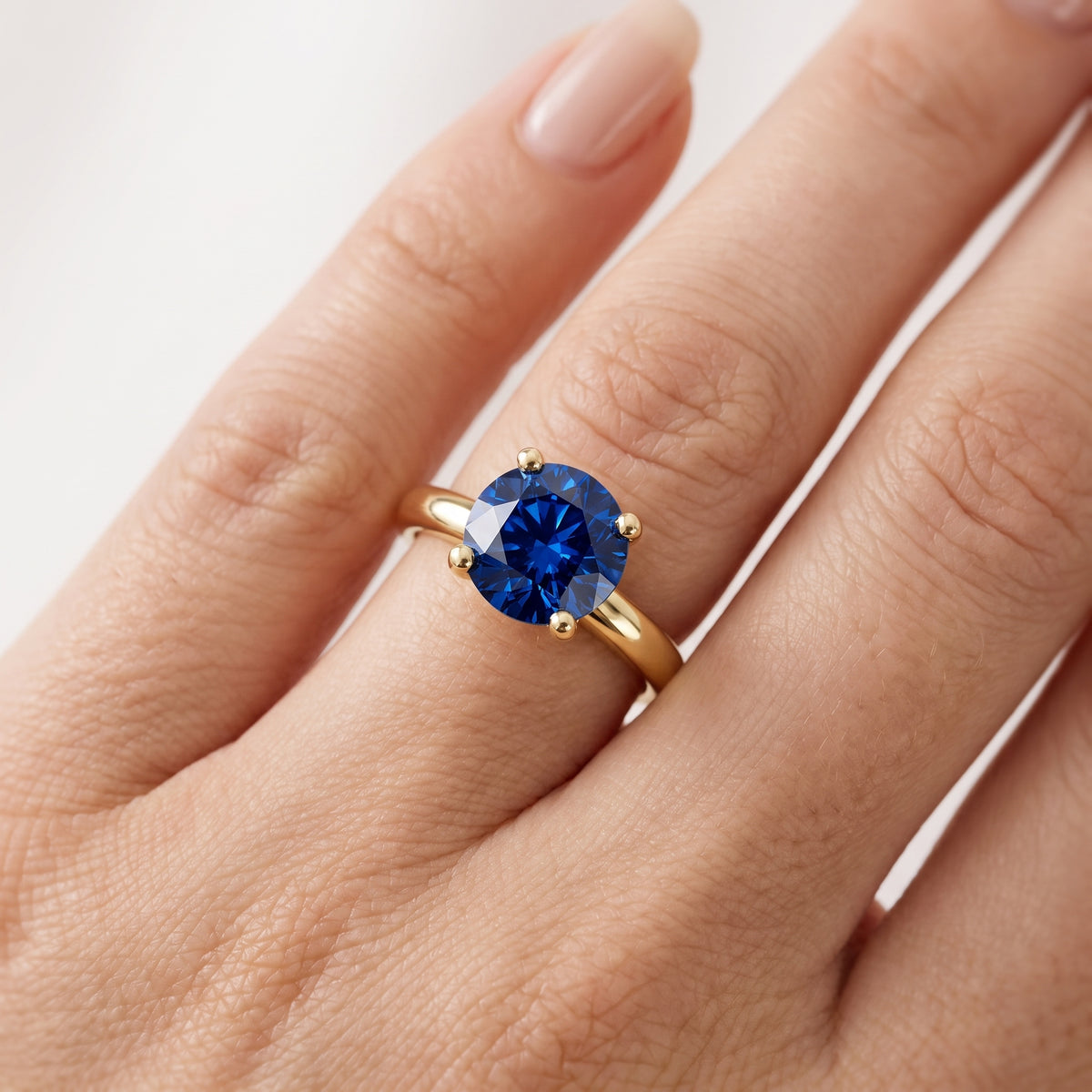 _lifestyle_image@SKU:RG952-NCSR02000004Y #metal_14k-yellow-gold+origin_lab-created