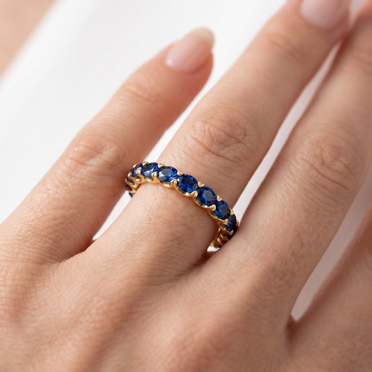 _lifestyle_image@SKU:TG235-NCSO01060004Y #metal_14k-yellow-gold+origin_lab-created