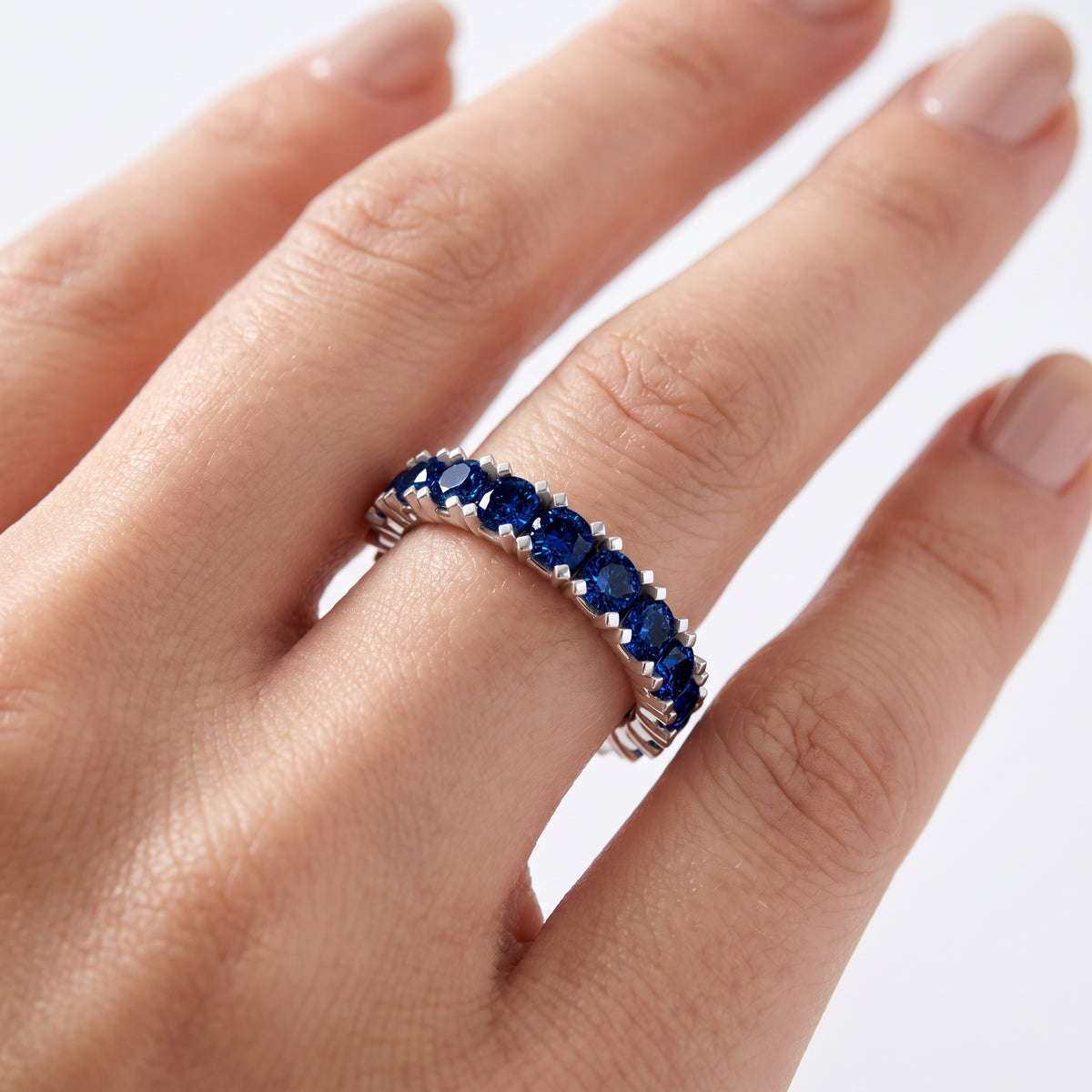 _lifestyle_image@SKU:TG314-NCSC02960004W #metal_14k-white-gold+origin_lab-created