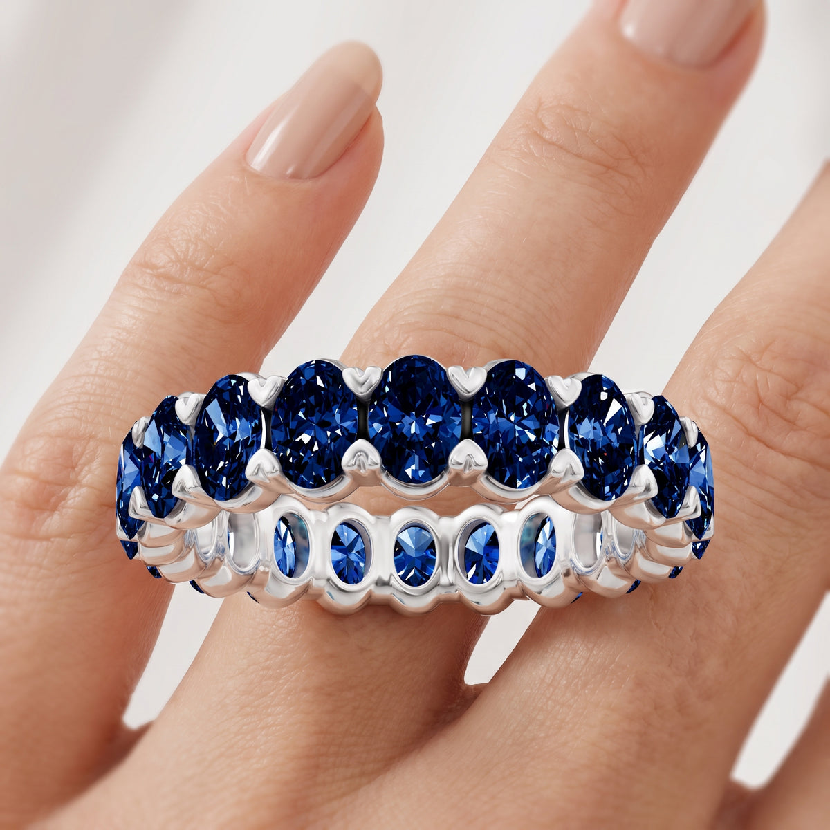 _lifestyle_image@SKU:TG732-LCSO03000004W #metal_10k-white-gold+origin_lab-created