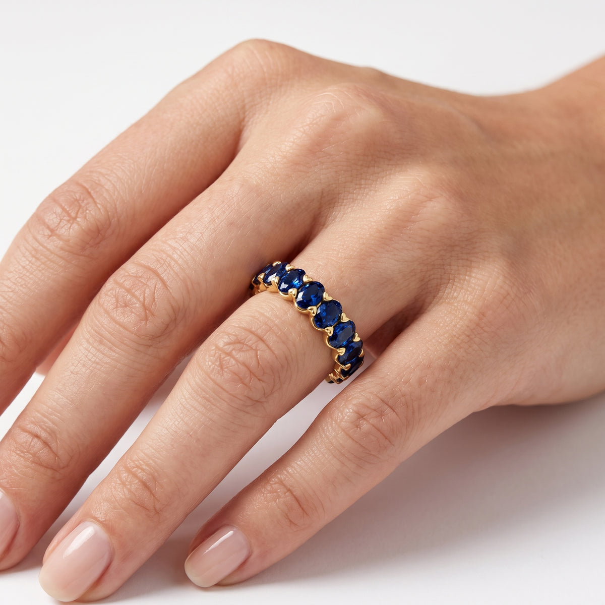 _lifestyle_image@SKU:TG732-NCSO03000004Y #metal_14k-yellow-gold+origin_lab-created
