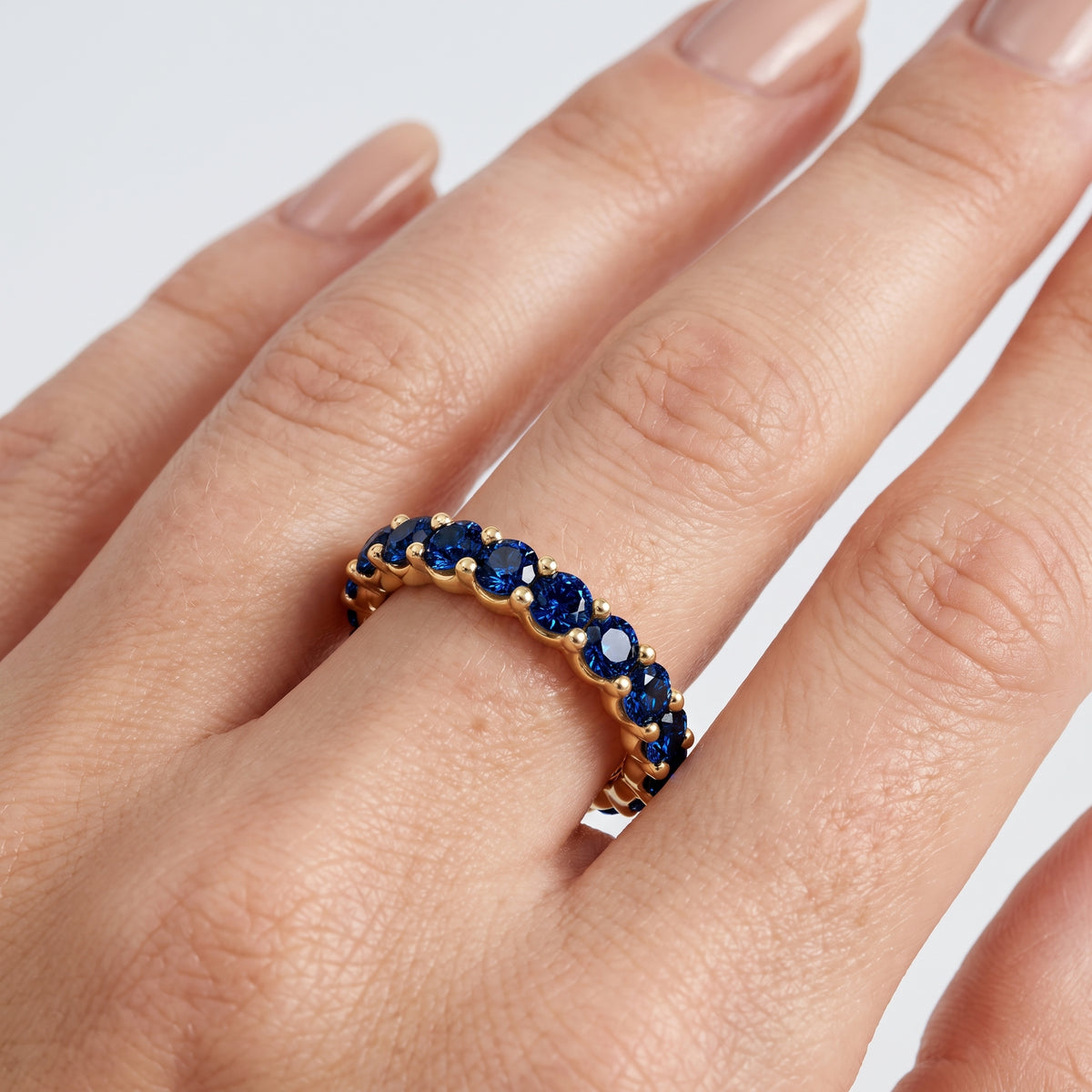 _lifestyle_image@SKU:TG986-NCSR01980004Y #metal_14k-yellow-gold+origin_lab-created
