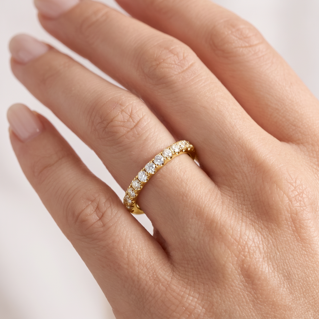 _lifestyle_image@SKU:W0324-NADR00330004Y #metal_14k-yellow-gold+origin_lab-grown+quality_ef-vs2+