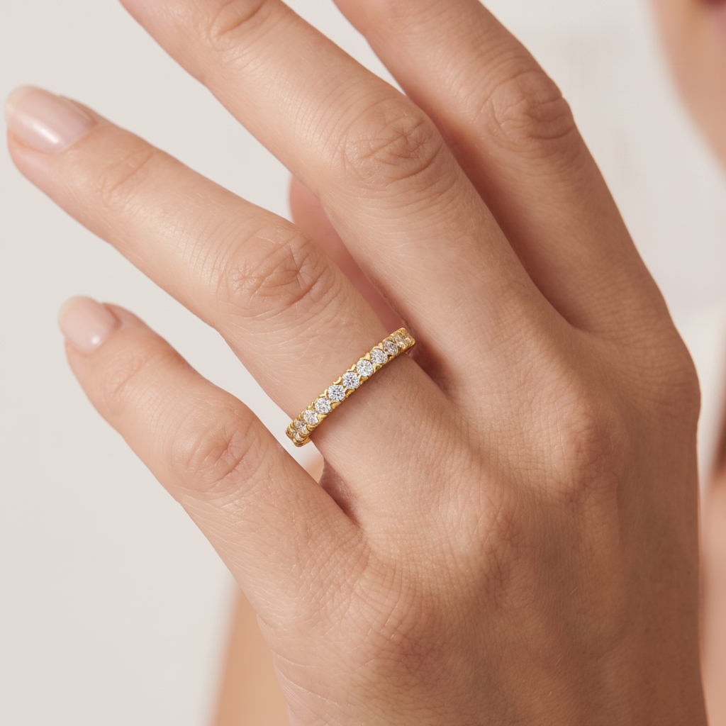 _lifestyle_image@SKU:W0514-NADR00170004Y #metal_14k-yellow-gold+origin_lab-grown+quality_ef-vs2+
