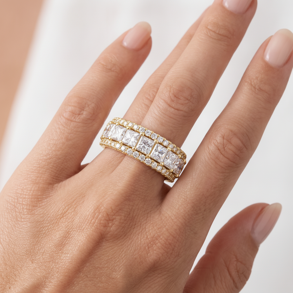 _lifestyle_image@SKU:W4156-NADP01820004Y #metal_14k-yellow-gold+origin_lab-grown+quality_ef-vs2+