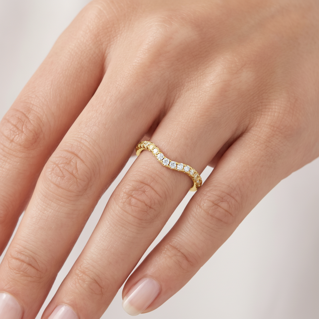 _lifestyle_image@SKU:W9839-NADR00220004Y #metal_14k-yellow-gold+origin_lab-grown+quality_ef-vs2+