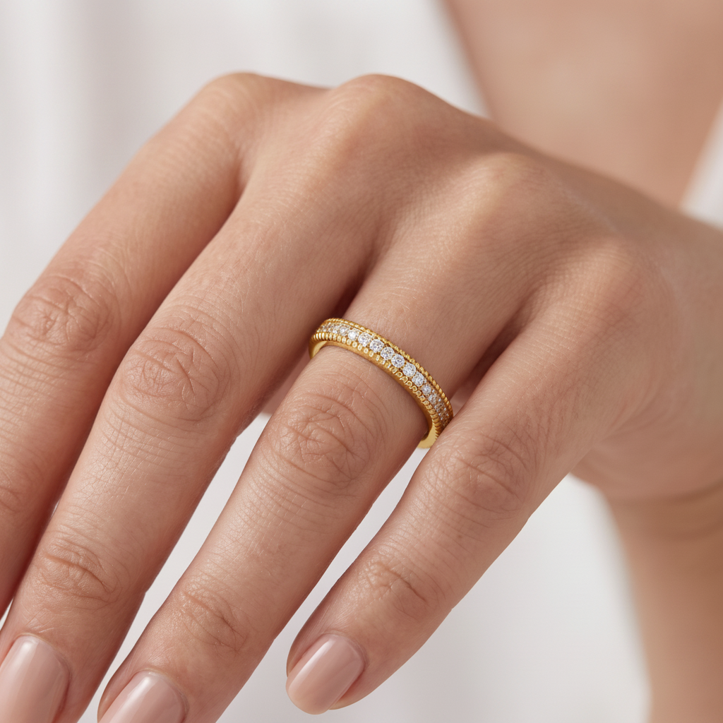 _lifestyle_image@SKU:W9845-NADR00100004Y #metal_14k-yellow-gold+origin_lab-grown+quality_ef-vs2+