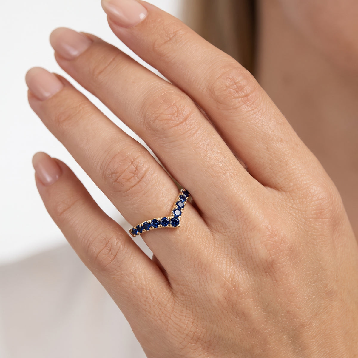 _lifestyle_image@SKU:WG095-NCSR01010004Y #metal_14k-yellow-gold+origin_lab-created