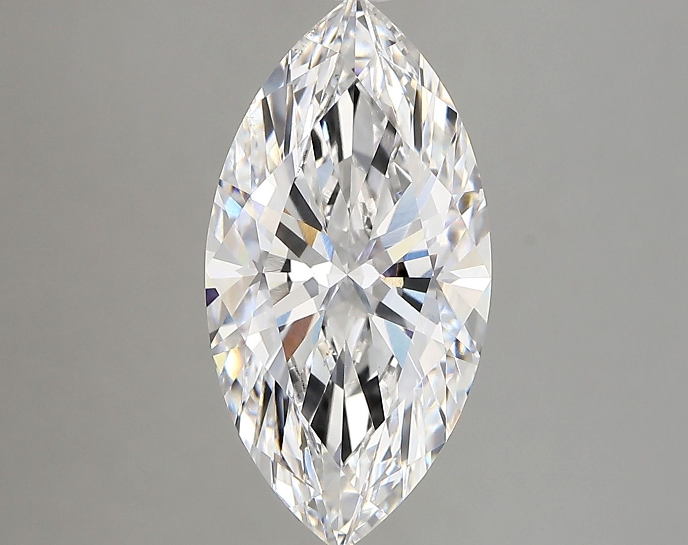 _roll_image@ #carat-weight_4+shape_marquise+quality_g-si
